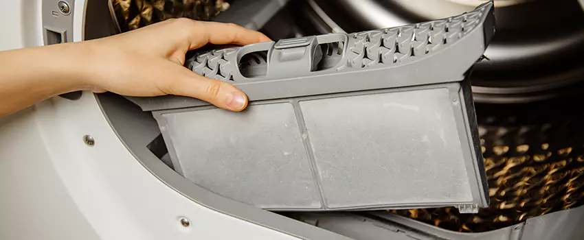Signs Of A Clogged Dryer Lint Trap in Dundalk, Maryland